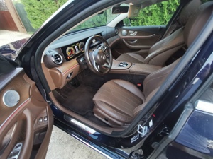 URGENT Vand Mercedes E300 e Plug In Hybrid (Petrol+Electric) - imagine 8