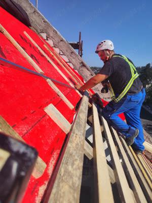  Reparatii acoperisuri garduri