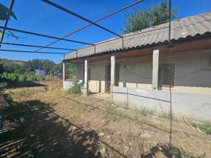 Proprietate rurala, 1800 mp teren intravilan + casa  - Fartanesti, jud Galati - imagine 4