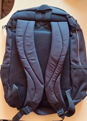 Vand rucsac nou culoare neagra - imagine 2