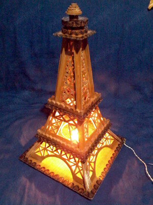 Lampa decorativa Turnul Eiffel anii 80 perioada comunista