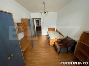 Apartament 3 camere, 62 mp, decomandat, zona Spital - imagine 3