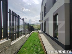 Duplex 107 mp, teren 220 mp, zona auchan, vedere panoramica, padure in spate - imagine 8