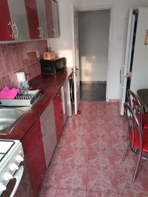 Apartament 3 camere, confort 1,semidecomandat zona Micro 2 - imagine 4