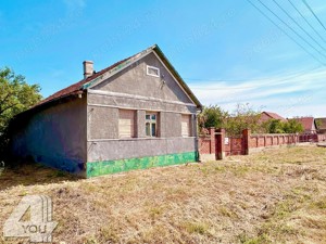 VÂNDUT! Proprietate in Zărand, formată din casă + teren intravilan 1394 mp - 17500 euro - imagine 3