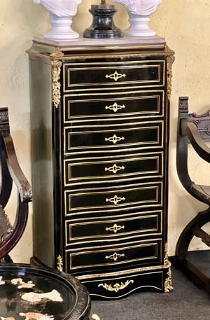 Mobilă veche *** vintage   antic   vechi   retro *** 