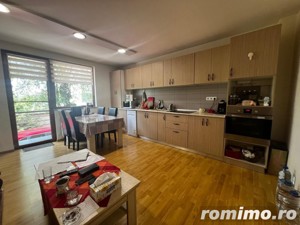 Apartament 3 camere ,zona Mărul de Aur ,Victoriei  - imagine 2