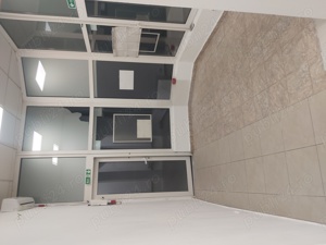 Inchiriez spatiu in Complexul Mercur Cluj Napoca la parter langa Superbet cca. 25mp pe termen lung.  - imagine 2