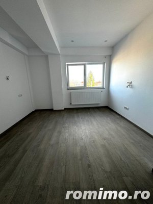 Apartament, 3 camere, 100 mp , zona centrala - imagine 7