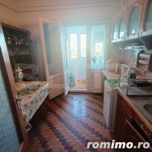 Apartament 4 camere, 3 balcoane inchise, zona Gara de Sud  - imagine 6