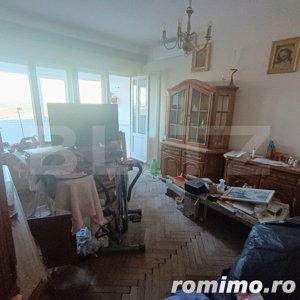 Apartament 4 camere, 3 balcoane inchise, zona Gara de Sud  - imagine 3