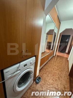 Apartament 3 camere, decomandat anul 1985  Malu Rosu - imagine 12