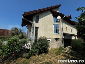 Casă individuală 5 camere, 870 mp teren, zona Centru - Alba Iulia - imagine 2