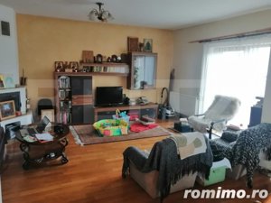 Casa 4 camere, 250 mp utili, o bucatarie, 3 bai si garaj Zona Kaufland - imagine 7