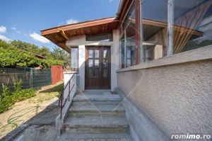 Casa individuală  4 camere de vânzare în zona Schei - imagine 2