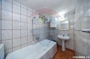 Casa individuală  4 camere de vânzare în zona Schei - imagine 16