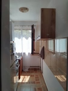 Persoană fizică vând apartament cu 2 camere comfort 2 etajul 3  - imagine 4