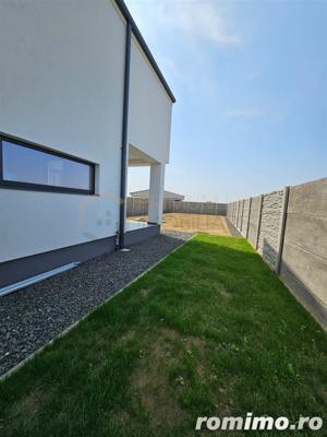 Duplex spatios - teren 400 mp - living mare - curte amenajata - imagine 13