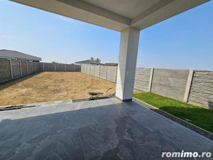 Duplex spatios - teren 400 mp - living mare - curte amenajata - imagine 11