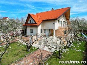 Casa boiereasca, rafinata si luxoasa cu 8 camere, 480mp, Chicerea - imagine 3