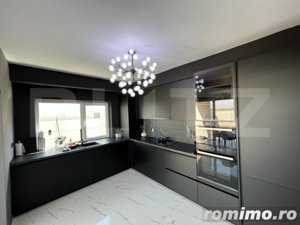 Casă luxuriantă în ansamblu nou, în dezvoltare, zona deosebită - imagine 3