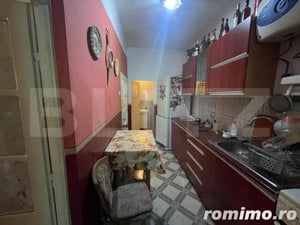 Proprietate cu 3 apartamente de vânzare - imagine 8