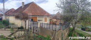 Casa de vanzare la 33 de km distanta de Oradea, amplasata pe un teren de 3000 mp - imagine 2