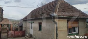 Casa de vanzare la 33 de km distanta de Oradea, amplasata pe un teren de 3000 mp - imagine 4