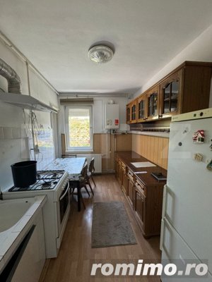 Apartament 3 camere , 63 mp , Sangeorgiu de Mures  - imagine 2