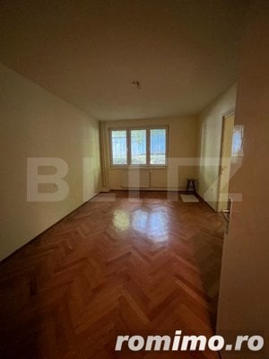 Apartament 3 camere confort 1 zona Cornisa - imagine 3