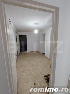 Casa deosebita cu 3 camere si spatiu comercial in Sangeorgiu de Mures - imagine 15