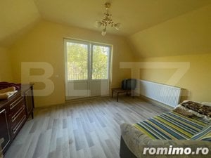 Casă de vânzare 5 camere, cu o suprafață 250 mp, zonă liniștită - imagine 8