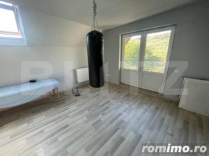 Casă de vânzare 5 camere, cu o suprafață 250 mp, zonă liniștită - imagine 6