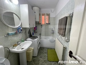 Casa cu 430  mp 8 camere cu teren 11 ari în Corunca - imagine 8