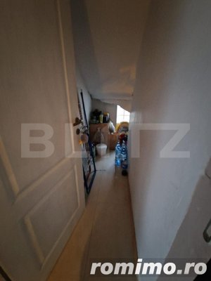 Casa de vanzare Podul Olt, zona centrala deosebita - imagine 6