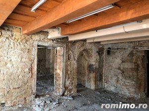 Apartament cu 2 camere renovabil, in zona Centrul Vechi - imagine 3