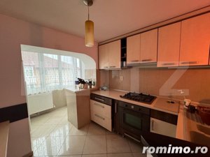 Apartament 3 camere, 65mp, central, Radauti - imagine 12