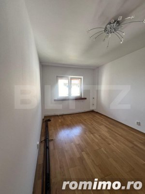 Apartament, 2 camere, decomandat, zona Obcini - imagine 3