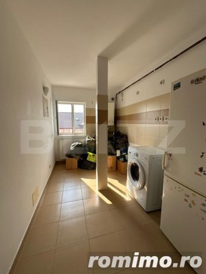 Apartament, 2 camere, decomandat, zona Burdujeni - imagine 2