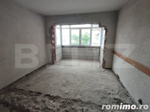 Apartament 4 camere la rosu Radauti - imagine 2