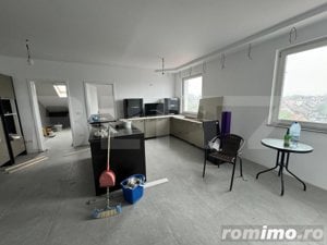 Apartament 3 camere, 80mp, central, Radauti