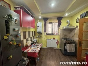 Casa , 2 camere, 55mp, + teren 43mp, zona centrala  - imagine 3