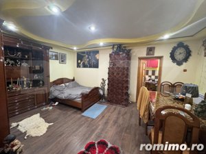 Casa , 2 camere, 55mp, + teren 43mp, zona centrala  - imagine 9