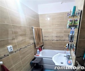 Apartament 3 camere, decomandat, 76mp, etaj 10/10, Micro 4 - imagine 3