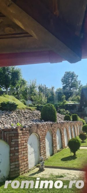 Vilă 7 camere, 240mp, 1253mp teren, Fieni - imagine 3