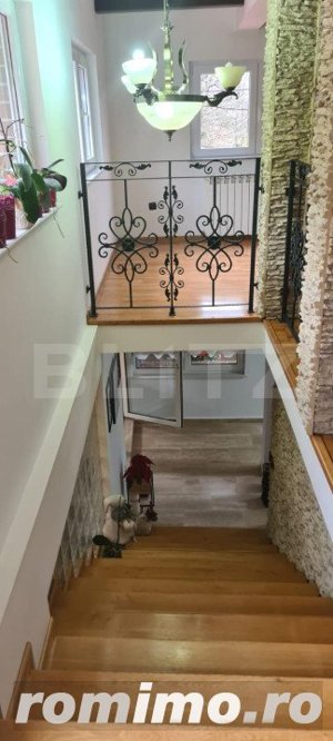 Vilă 7 camere, 240mp, 1253mp teren, Fieni - imagine 7