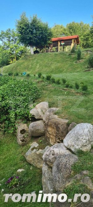 Vilă 7 camere, 240mp, 1253mp teren, Fieni - imagine 13