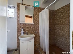 Casă cu 8 Camere în Sălăjeni - imagine 13