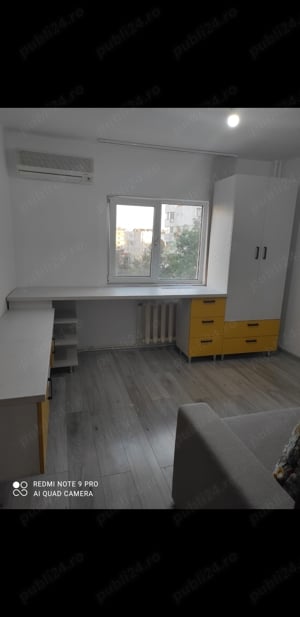 Vand apartament cu 3 camere decomandat