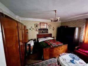 Casă  cu 3 camere de vânzare în zona Central - imagine 10